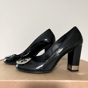 tory burch maddie black patent leather pumps heels
